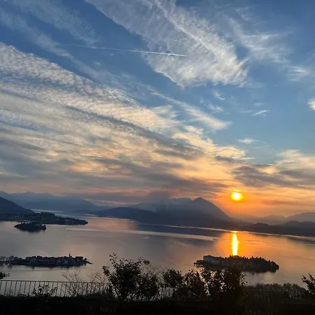 Lakeview And Pool * Stresa