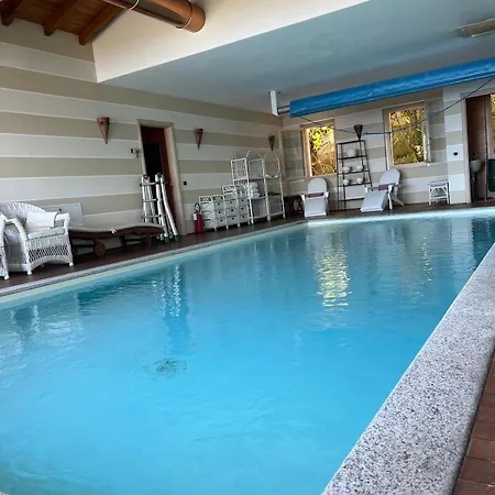 Lakeview And Pool *